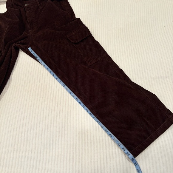 Hollister Ultra High-Rise Baggy Cargo Pants Dark Brown Corduroy Size 30 - Picture 10 of 11